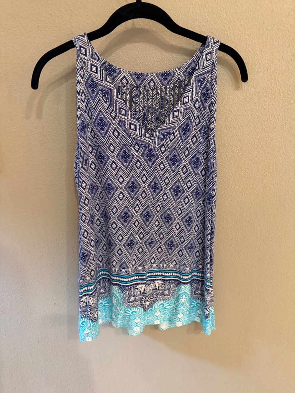 Skies Are Blue Blue & Aqua Printed Sleeveless Camisole
